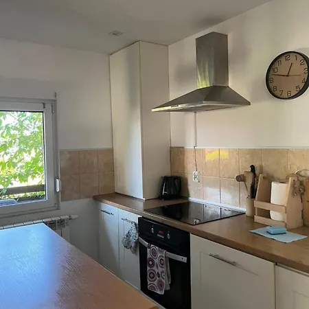 Semesterbostad Dom Pod Swierkiem Male Swornegacie