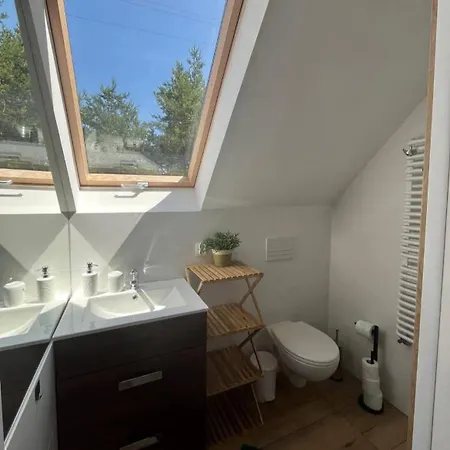 Dom Pod Swierkiem Semesterbostad